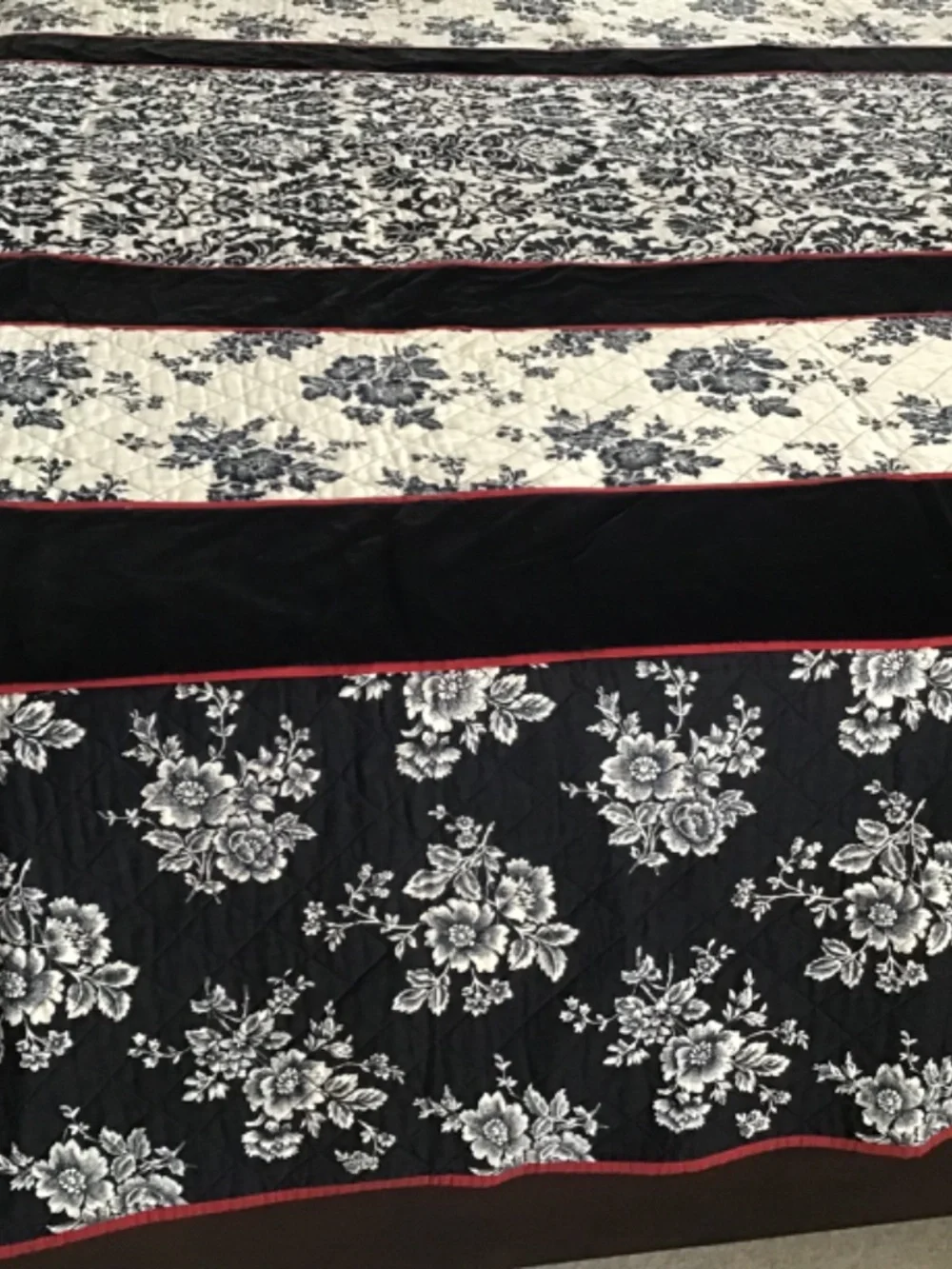 Waverly Fleur Essence Damask Black White Bedspread Shams Set 3 pc Cal King